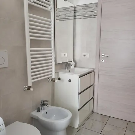 Sweet Tiburtina Station בית הארחה